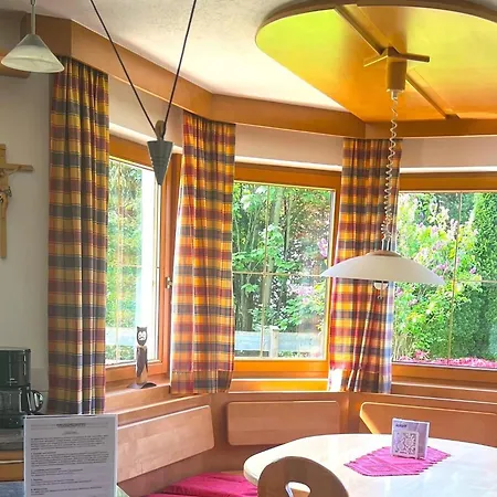 House In With Garden Holiday home *