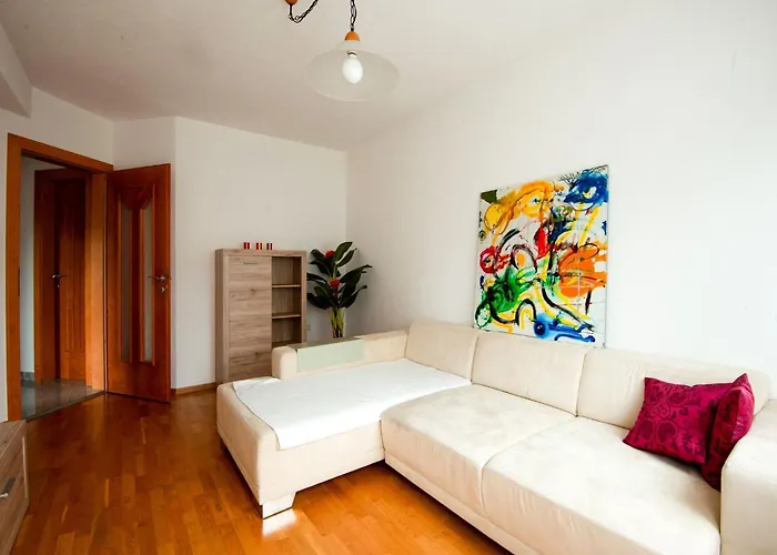 Nyaraló In Reith Near Slopes